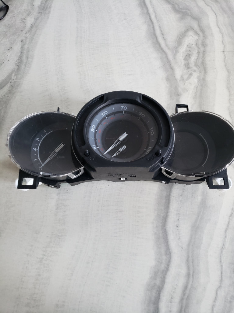 Citreon DS3 speedometer 