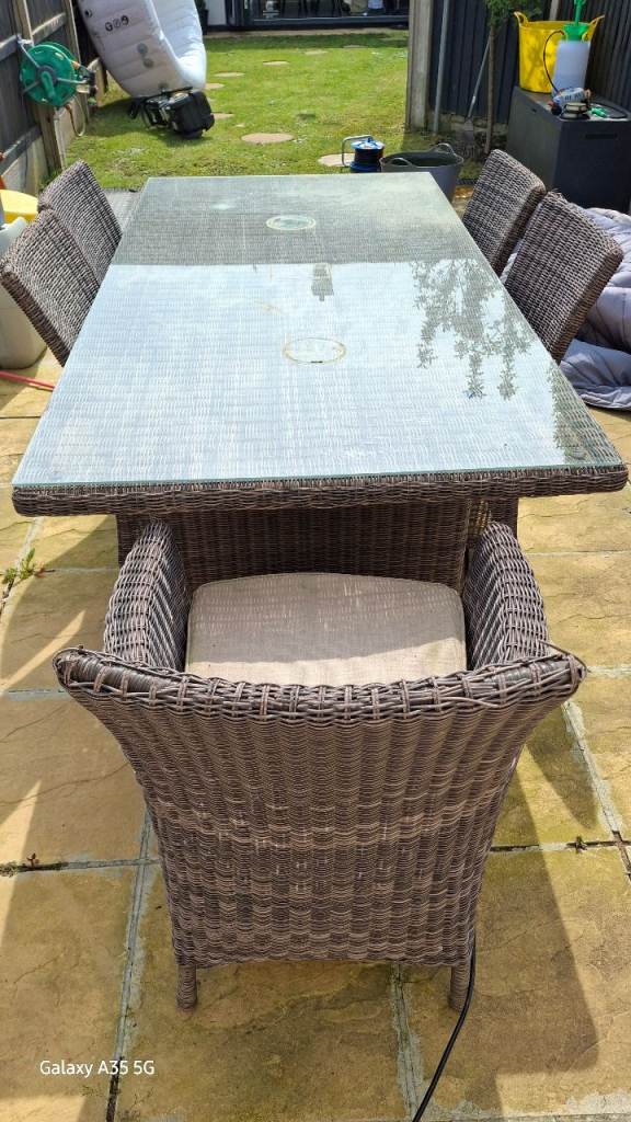 Garden furniture set