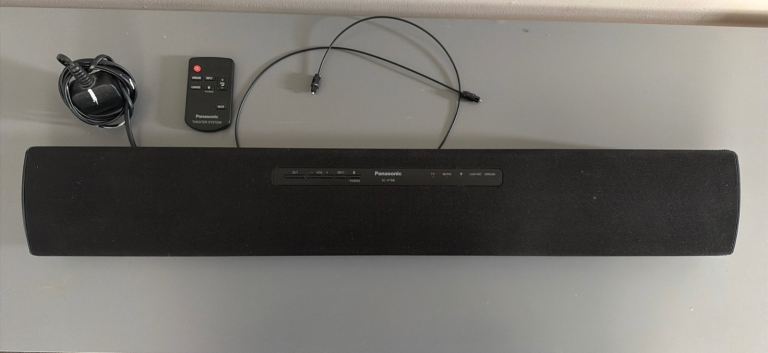 Panasonic SC-HTB8 Soundbar with Remote and Cables