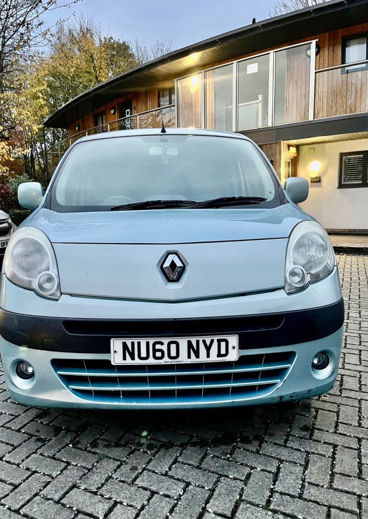 Renault Kangoo Expression 16V 2010 (Automatic, Petrol, 94,000 Miles)