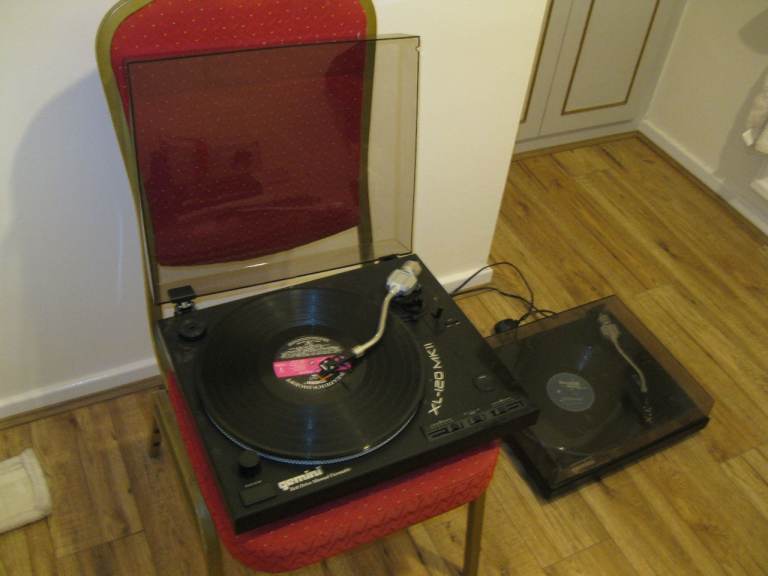 image for GEMINI BELT DRIVEN TURNTABLE XL 120 MK11 DJ EQUIPMENT TOTTENHAM N17 0NL