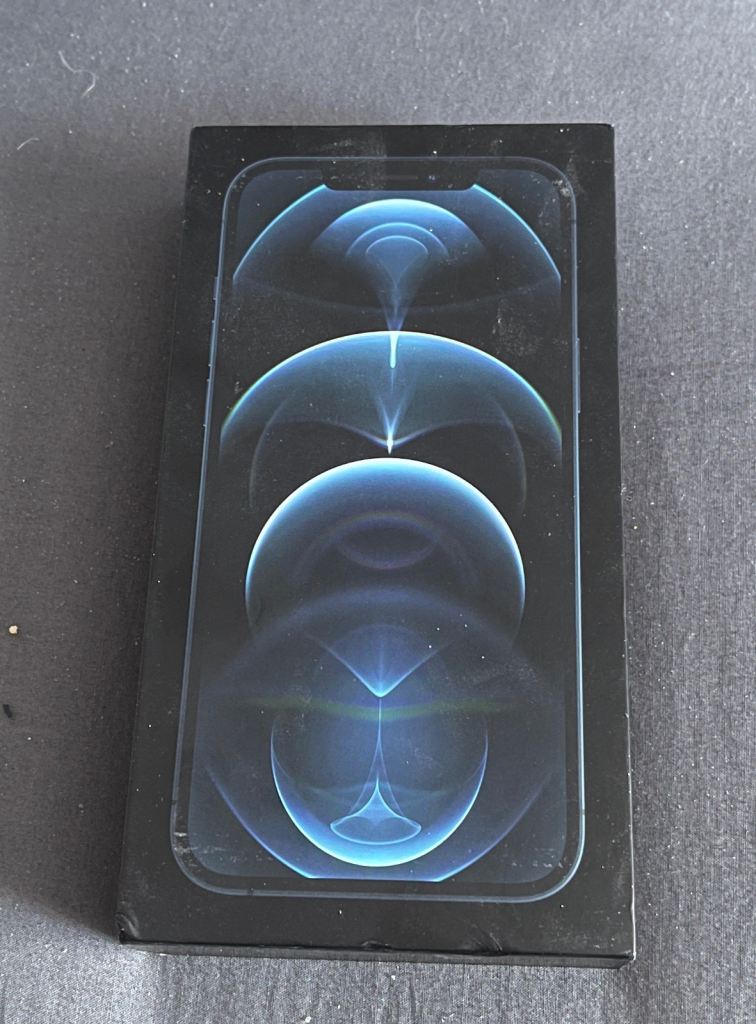 iPhone 12 pro max box 