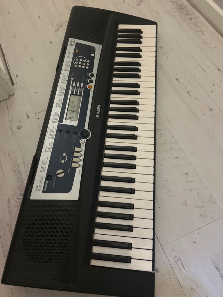 Yamaha YPT-210