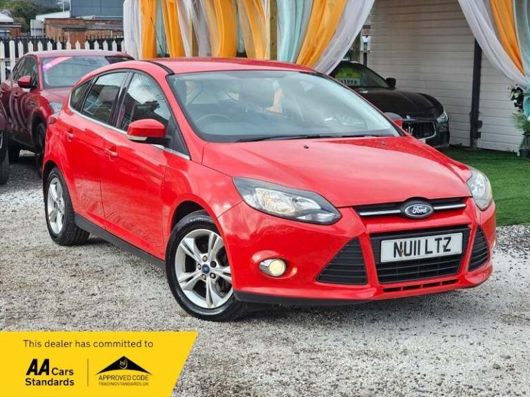 2011 Ford Focus 1.6 Zetec Euro 5 5dr HATCHBACK Petrol Manual