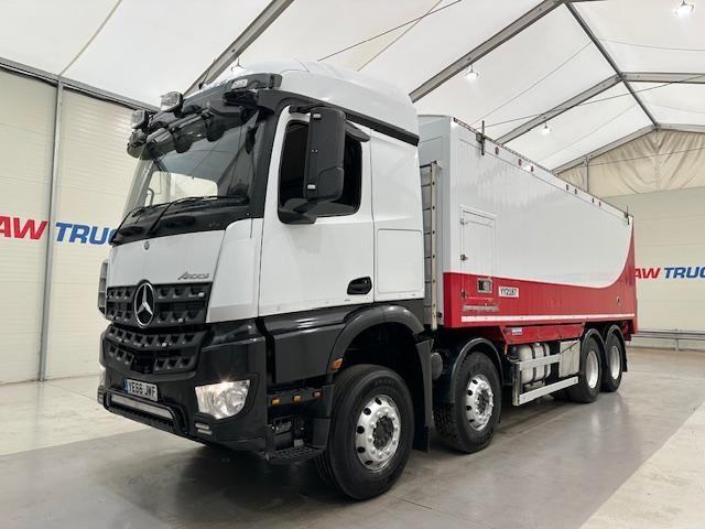 Mercedes-Benz Arocs 3240 8x4 Sleeper Cab Bulk Tipper