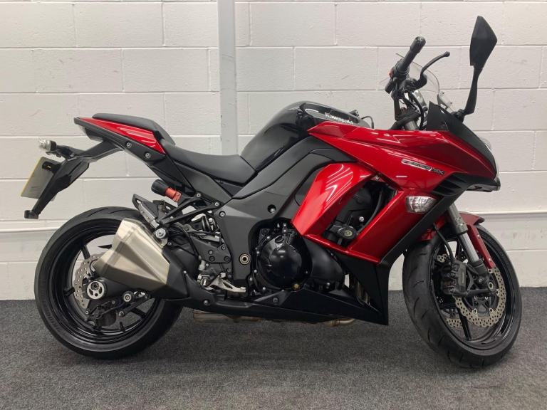 KAWASAKI Z1000SX ABS ** 10662 miles - All Keys and Books - 12 Months MOT **