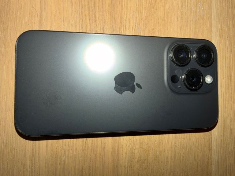 Apple iPhone 15 Pro 
