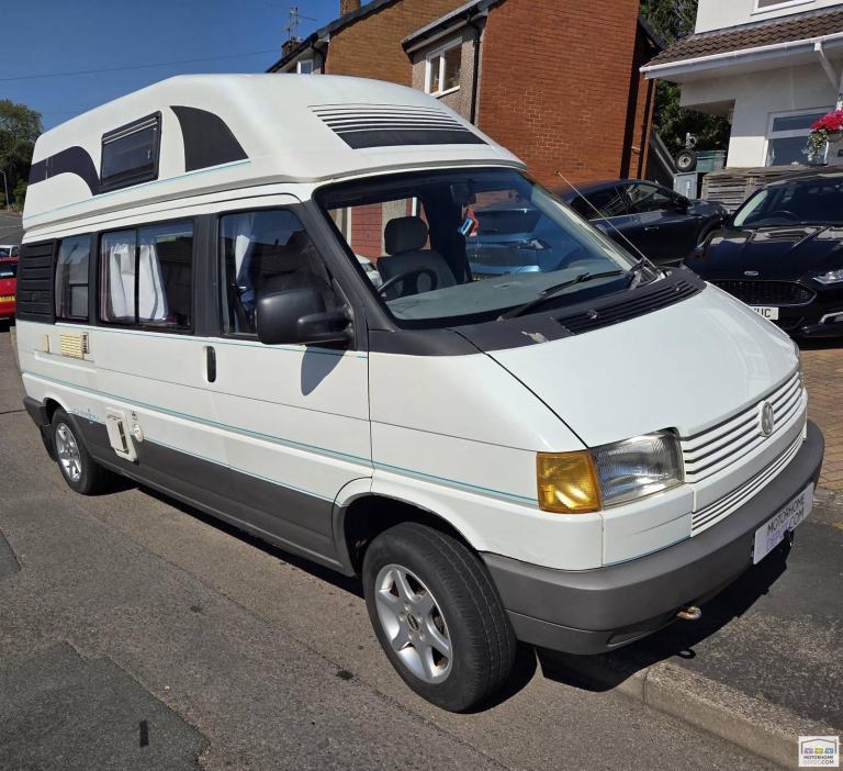 1996 SWIFT CARRERA 2  2-BERTH - 4-BELT - AUTOMATIC - LOW MILES