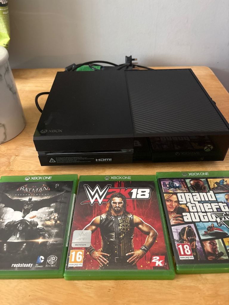 Xbox One Console with 3 Games – Good Condition