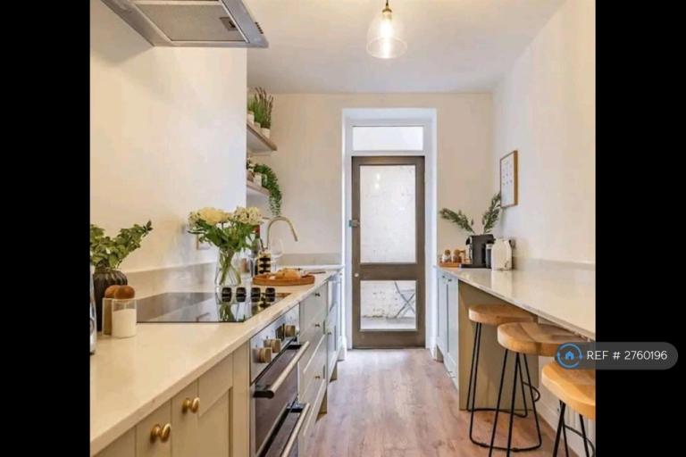 1 bedroom flat in St Margarets Road, Cheltenham, GL50 (1 bed) (#2760196)