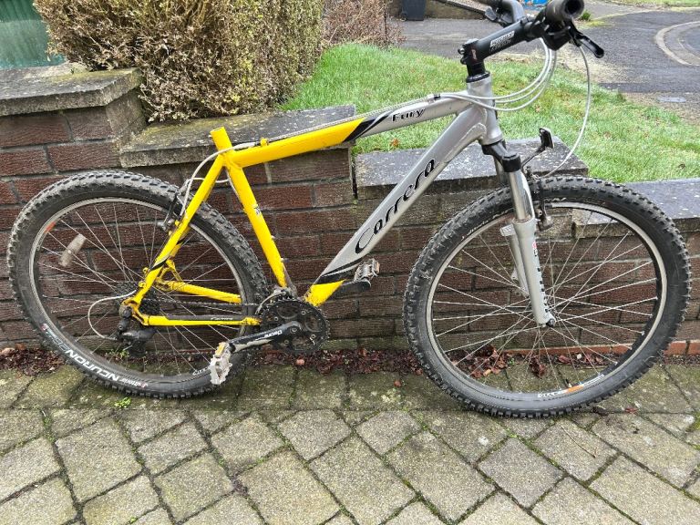 Carrera fury mountain bike 