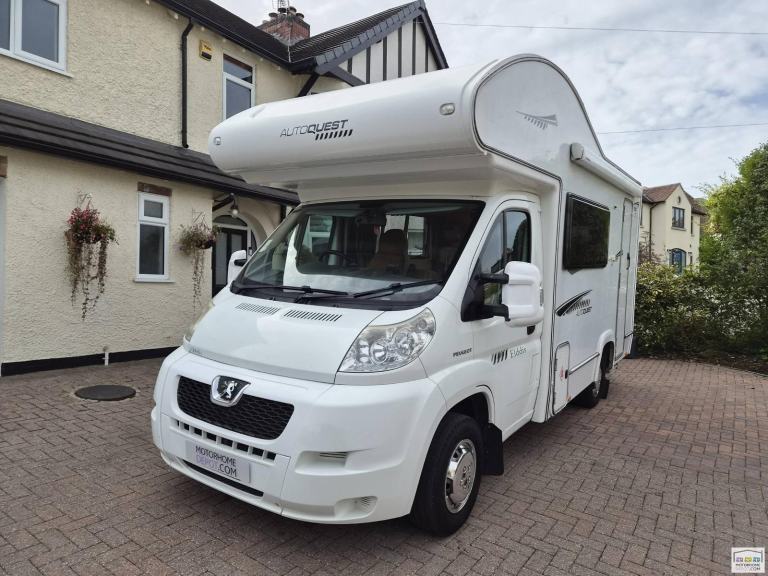 Elddis Autoquest 130 2009 only 28900 miles Rear Kitchen and Washroom