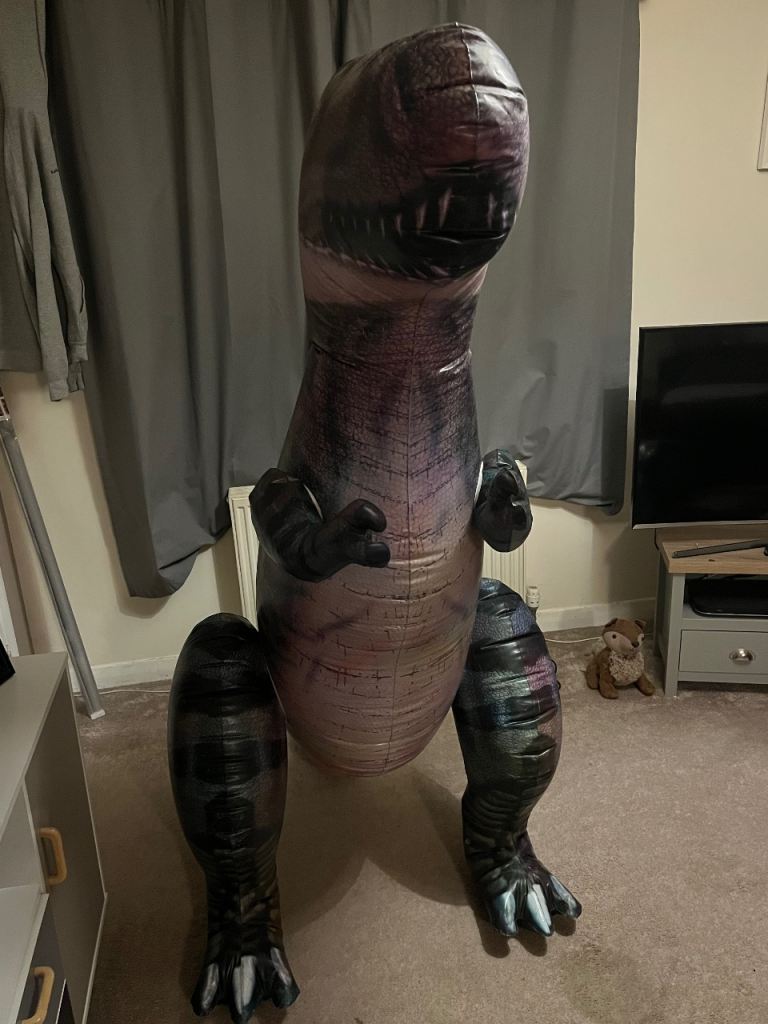 Blow up dinosaur 