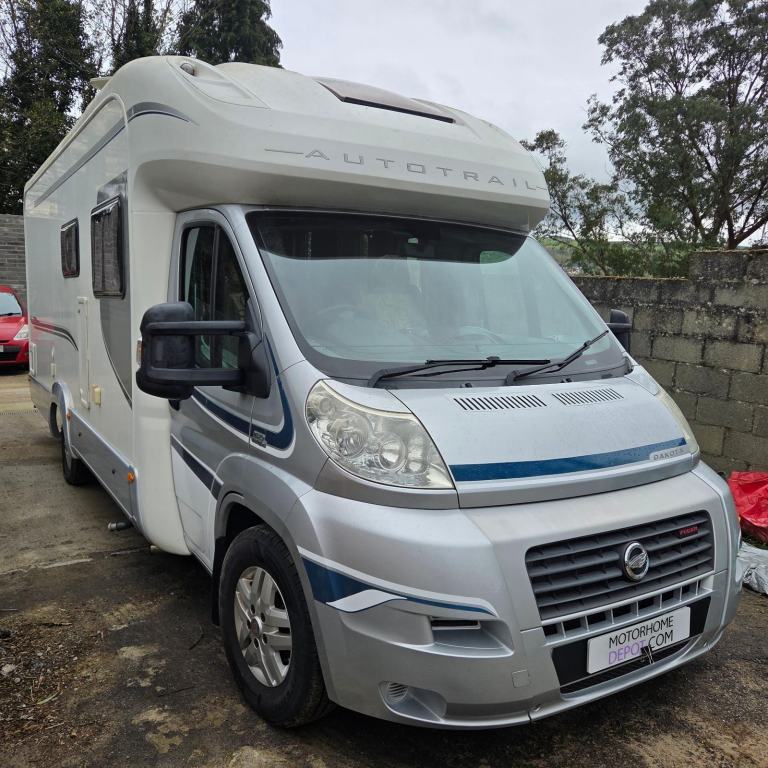 2011 AUTO-TRAIL DAKOTA FRONTIER  4-BERTH - 2-BELT - 3.0 ENGINE - AUTO 