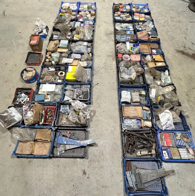 Screws, nails & fixings boxes 