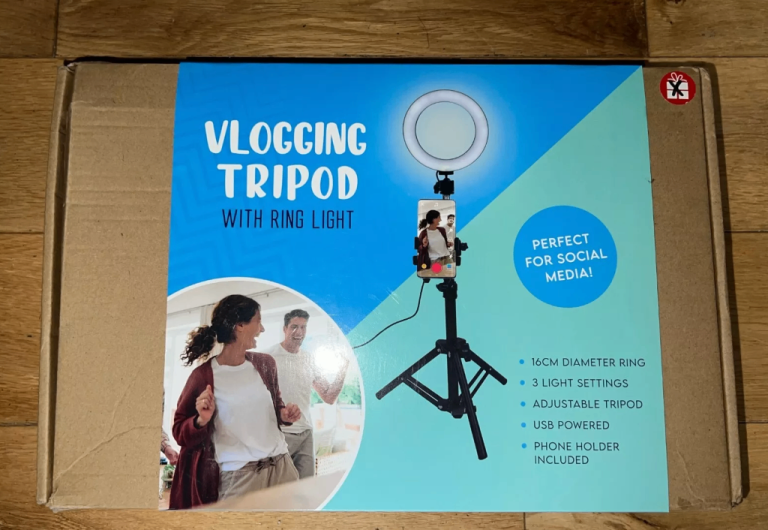 Vlogging Tripod With Ring Light & Phone Holder