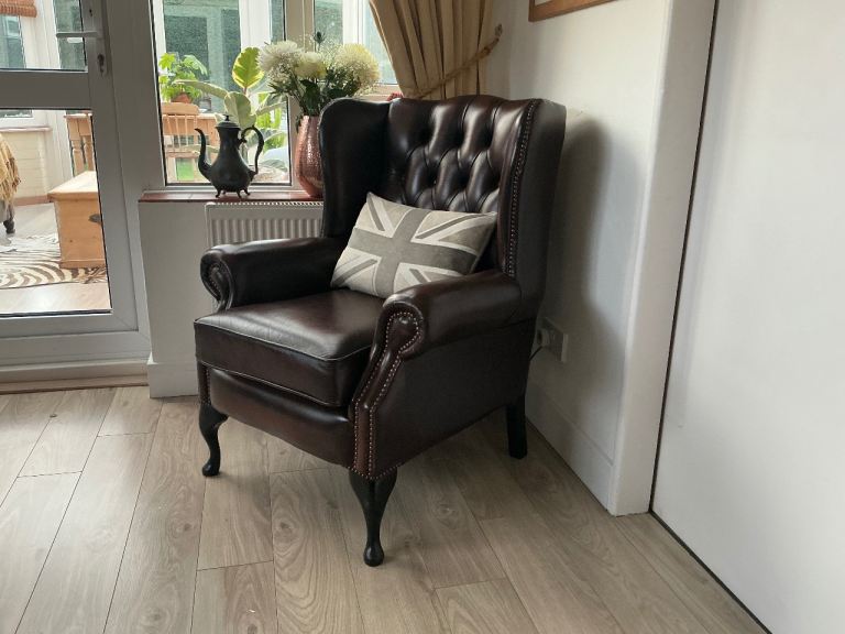 Immaculate brown Queen Anne Wingback Chesterfield Armchair. Can deliver. 