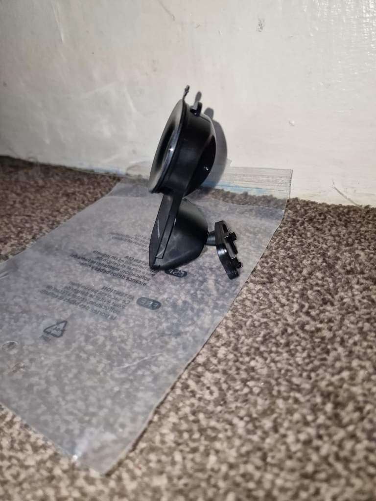 image for Nextbase dash cam front screen suction mount 