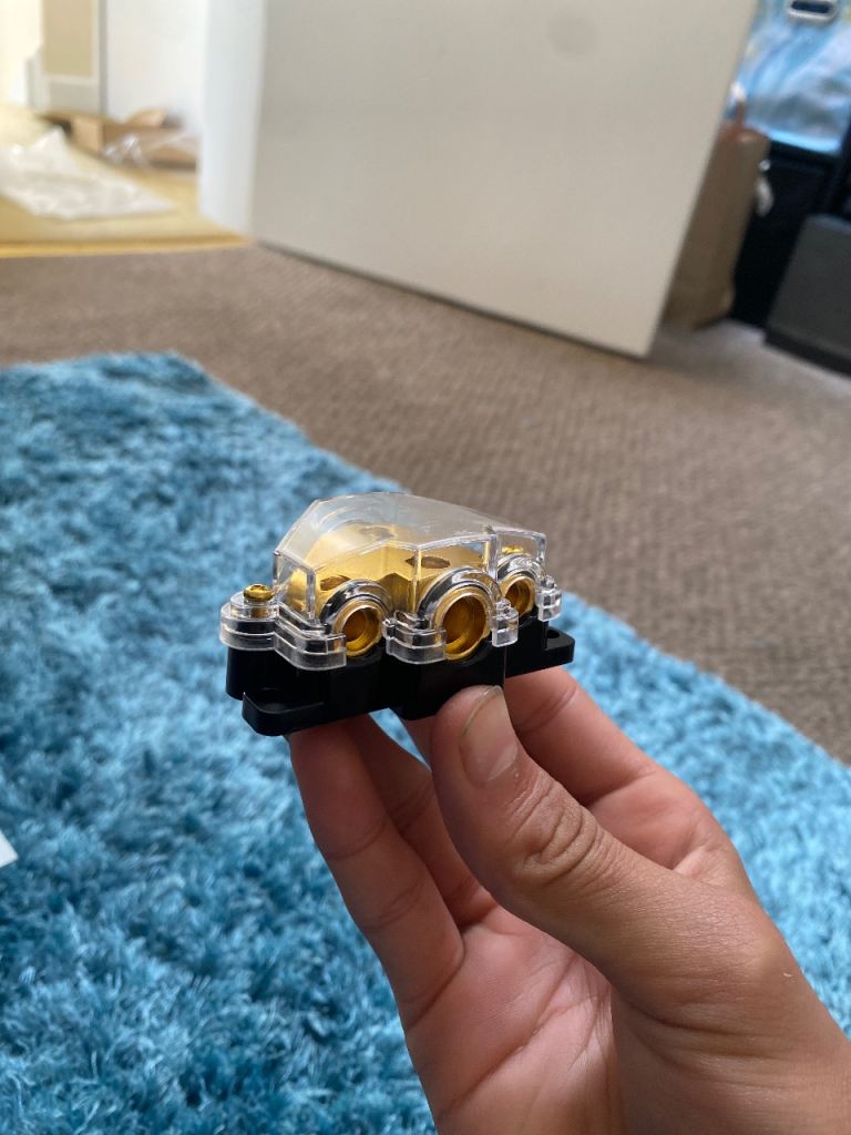 Brand New Heavy Duty Car Audio Distribution Block – 4 Way / 4 Hole Top – Gold Plated