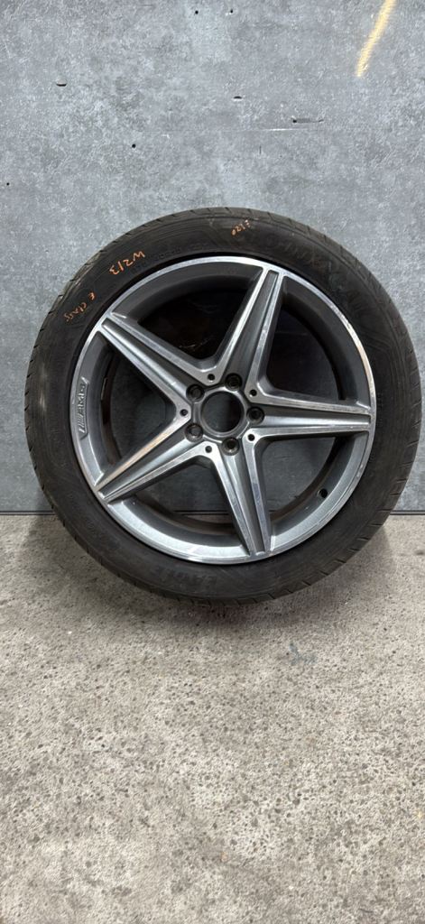 Mercedes E Class w213 18 inch alloy 275 / 40 / 18 