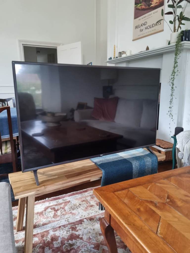LG ULTRA HD 4K TV 50"