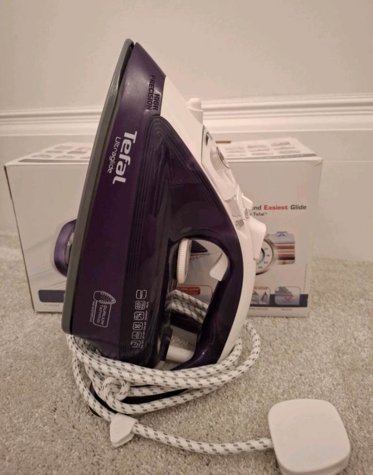 Tefal Ultraglide Steam Iron – Purple, As Good As New