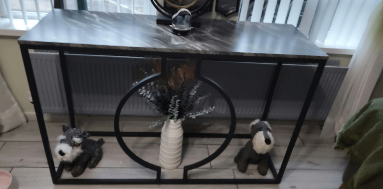 Console table