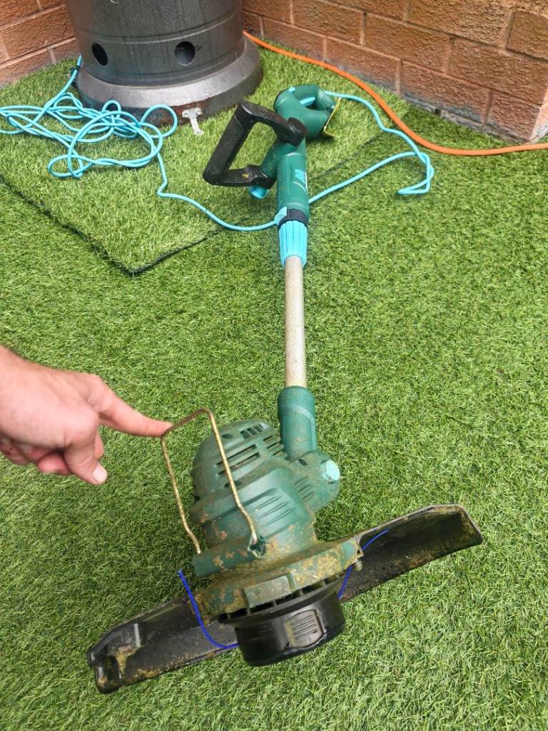 McGregor 450 watt strimmer