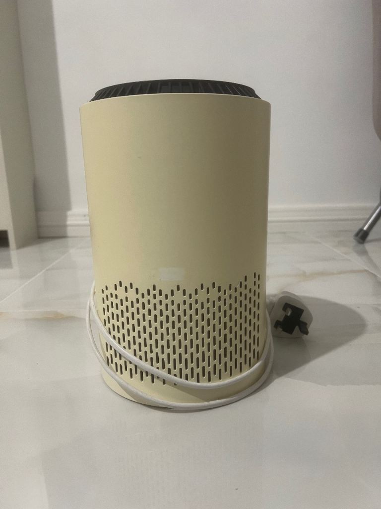 Compact Air Purifier – Good Condition, White
