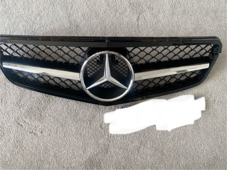Mercedes c220 black grill 