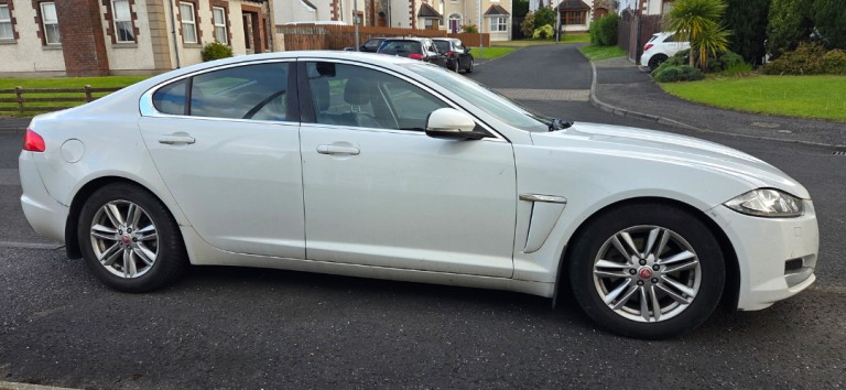 Jaguar, XF, Saloon, 2015, Other, 2179 (cc), 4 doors