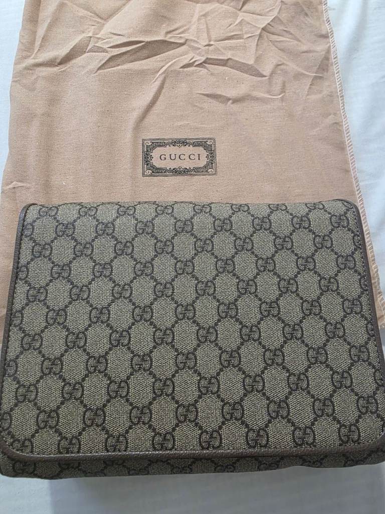 Gucci Monogram Messenger Bag – Beige Good Condition