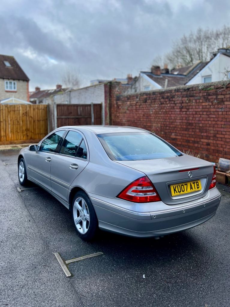 MERCEDES C180 AUTOMATIC AVANTGARDE 