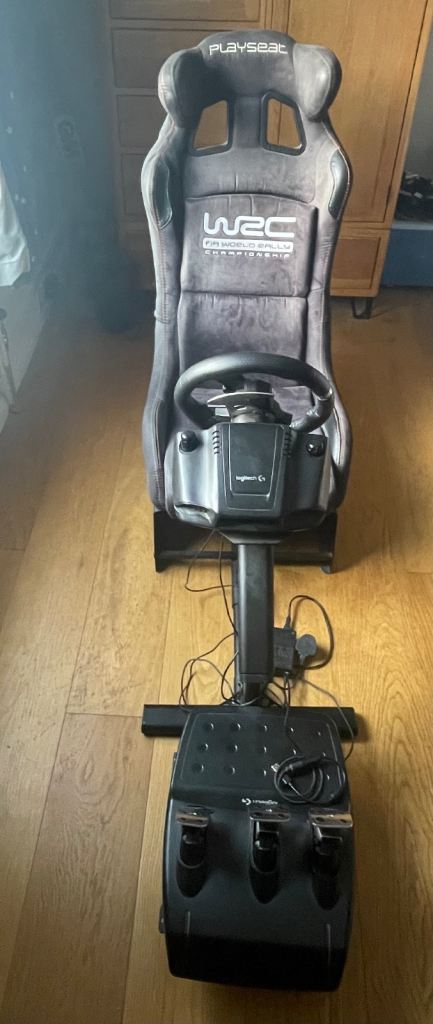 PLAYSEAT GAMING CHAIR AND LOGITECH WHEEL AND PEDALS BUNDLE