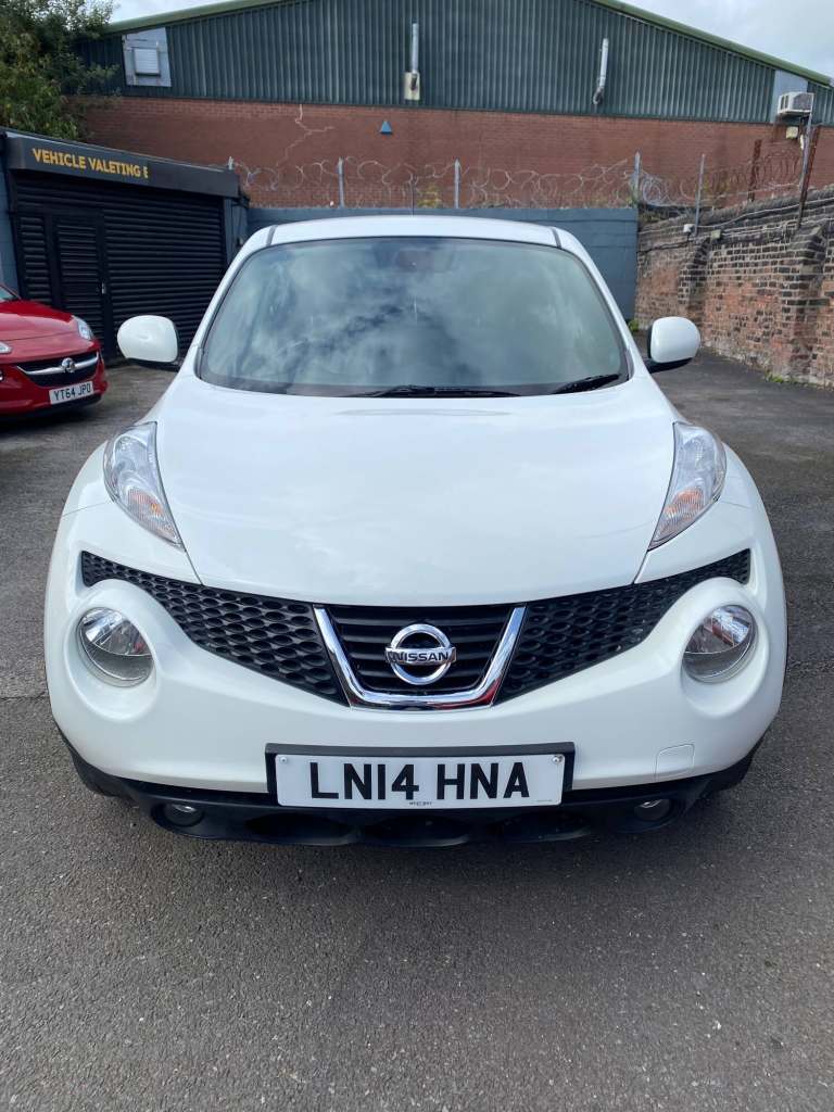 2014 Nissan Juke 1.6 Tekna 5dr CVT SUV Petrol Automatic