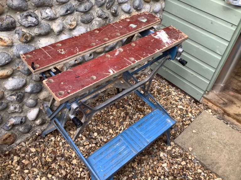 Black and decker workbench