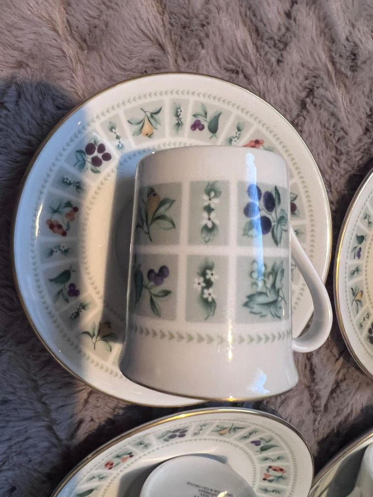 Royal Doulton Tapestry Tea/Coffee Set - 4 Cups & Saucers