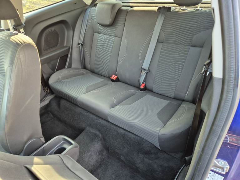 Ford, FIESTA, Hatchback, 2016, Manual, 1241 (cc), 3 doors