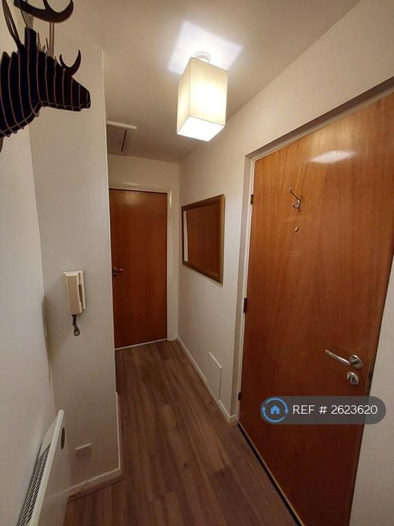 2 bedroom flat in Pitmedden Crescent, Aberdeen, AB10 (2 bed) (#2623620)