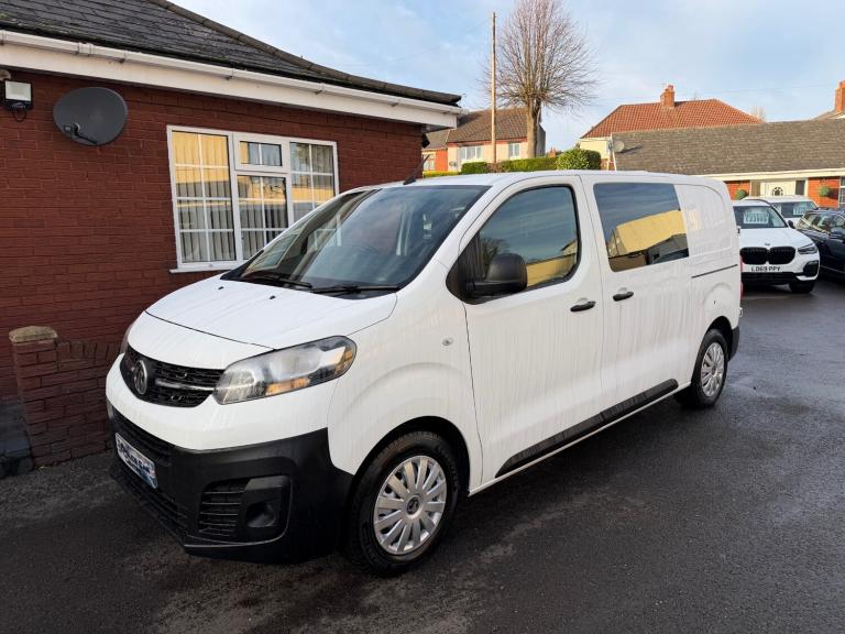 2020 20 VAUXHALL VIVARO 2.0 TURBO D 120 3100 EDITION L1 H1 CREW VAN WHITE POLICE