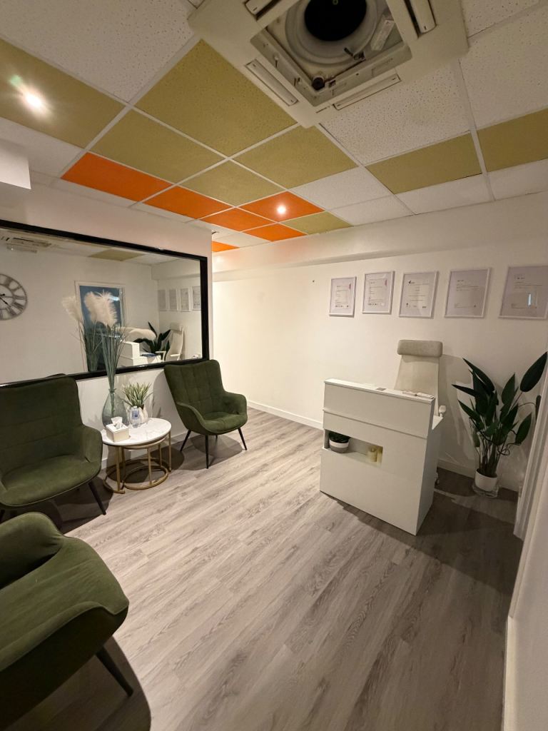Beauty,tattoo ‘Aesthetics & Massage Space to Rent – Archway N19