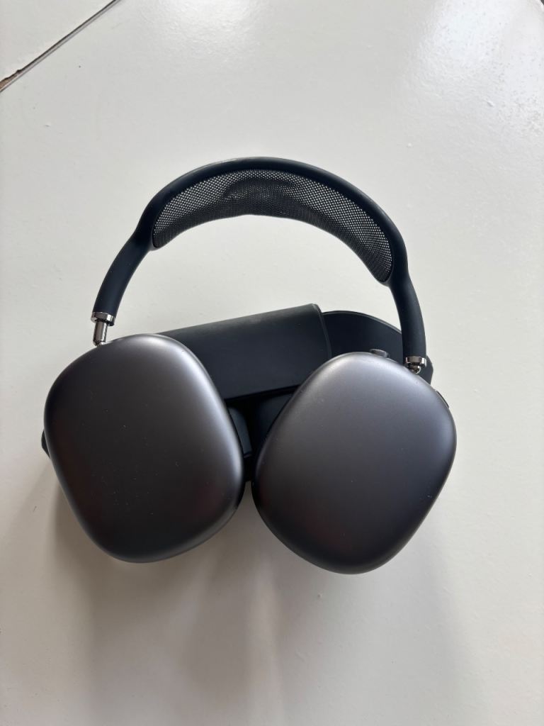 Apple AirPods Pro Max