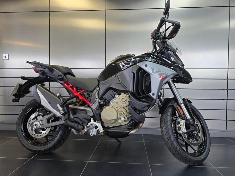 2026 DUCATI MULTISTRADA V4 S RADAR, black, 632 miles already serviced