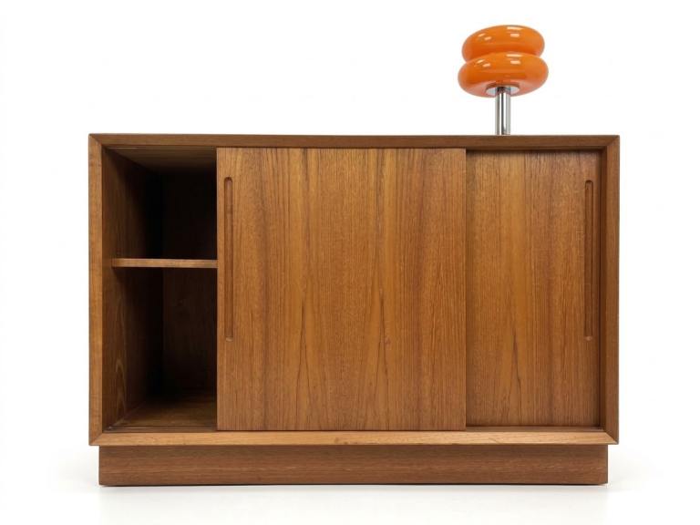 * SOLD * Vintage Retro Mid Century Teak Danish Compact Sideboard/Cabinet