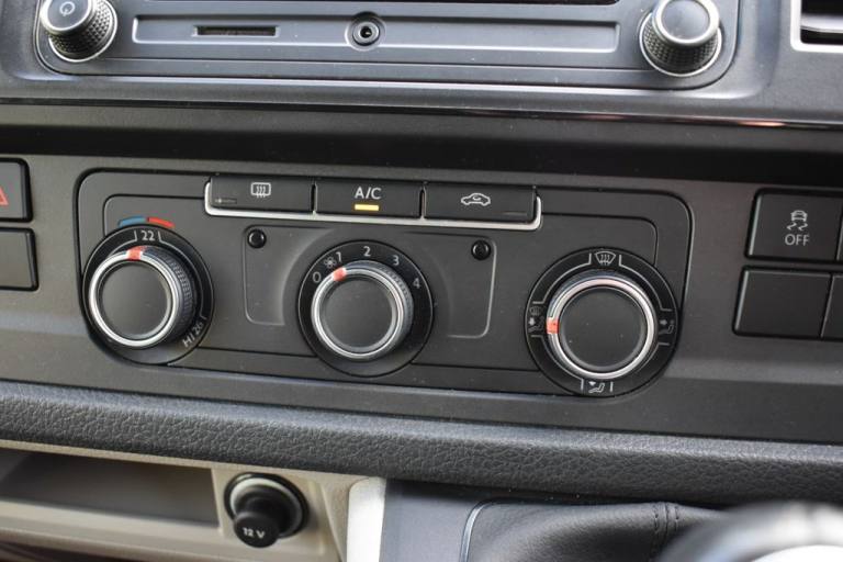 2018 18 VOLKSWAGEN TRANSPORTER 2.0 TDI T32 BLUEMOTION TECH HIGHLINE KOMBI DOUBLE