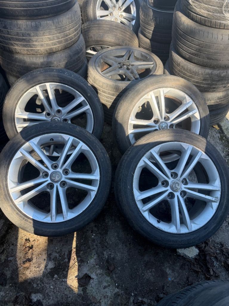 Vauxhall insignia 18” alloy wheels 