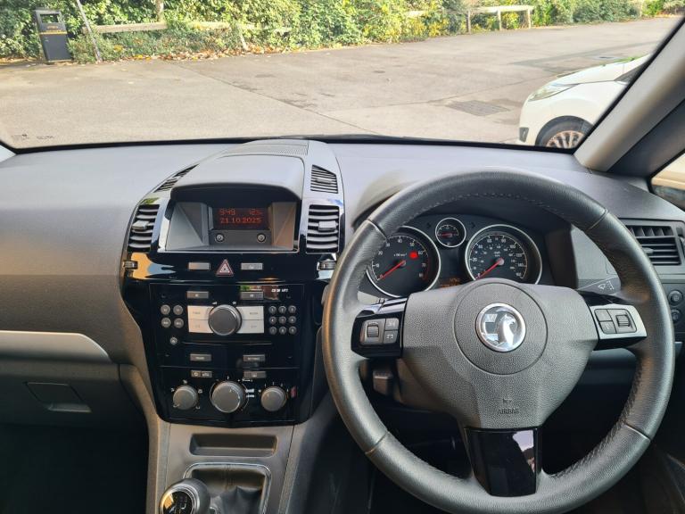 2014 Vauxhall Zafira 1.8i Exclusiv 5dr MPV Petrol Manual