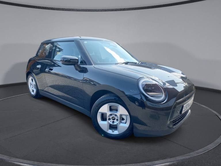 2024 74 MINI ELECTRIC COOPER SE 54.2KWH CLASSIC HATCHBACK 3DR ELECTRIC AUTO (218