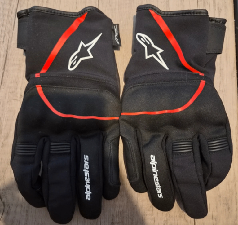 Alpinestars motorbike gloves 