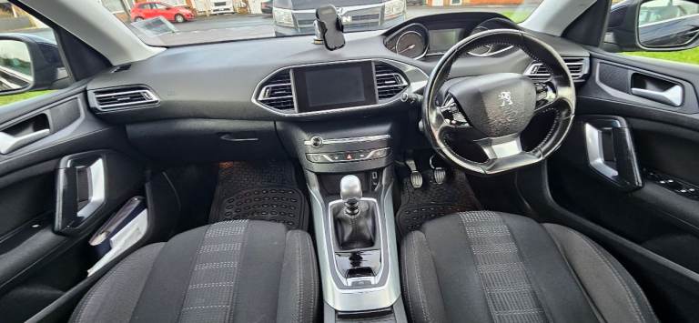 Peugeot, 308, Hatchback, 2016, Manual, 1560 (cc), 5 doors